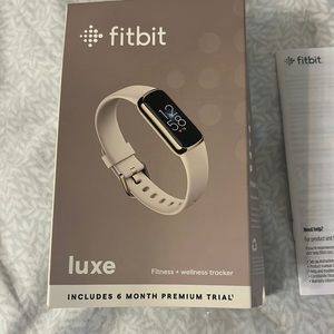 Fitbit luxe fitness and wellness tracker